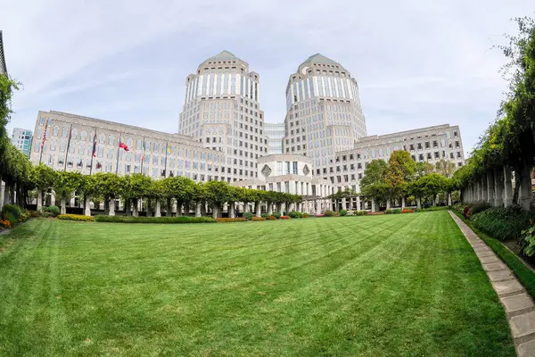 CINCINNATI, ABD - SEPTEMBER 4 2024 - Procter & Gamble P & G şirketi gökdelen inşa ediyor
