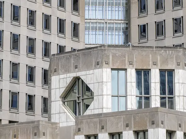 CINCINNATI, ABD - SEPTEMBER 4 2024 - Procter & Gamble P & G şirketi gökdelen inşa ediyor