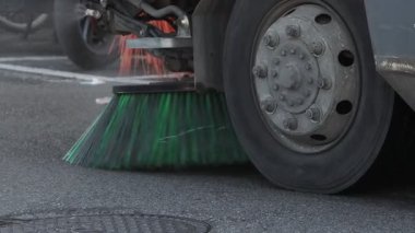 fırça sokak temizlik makinesi detayı