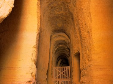Bruoux madenleri, Fransa 'nın Provence bölgesindeki Kanyon Vadisi' ndeki Ocher Madeni.