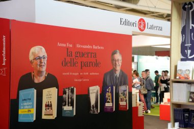 TORINO, ITALY - 15 Mayıs 2025 - Lingotto Fiere Torino 'daki Salone Internazionale del Libro (Uluslararası Kitap Fuarı) okuma ve fikirler dünyasının en önemli İtalyan festivalidir.
