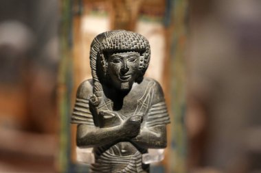 TURIN, İtalya - 14 Mayıs 2025 - Mısır müzesi dünyanın en önemli ikinci Mısır kolleksiyonu olarak kabul edilir. Nebmeyth heykeli