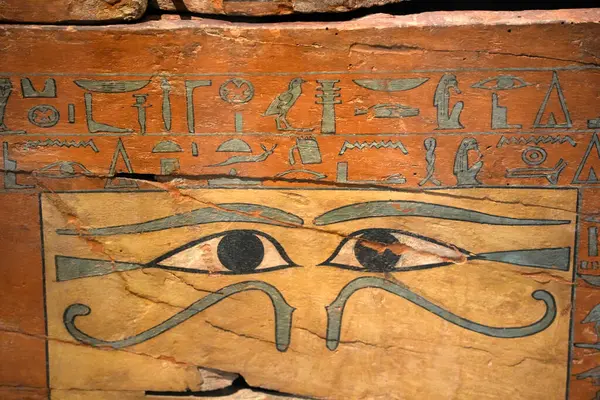 TURIN, İTALYA - 14 Mayıs 2025 - Mısır Müzesi dünyanın en önemli ikinci Mısır Koleksiyonu olarak kabul edilir..