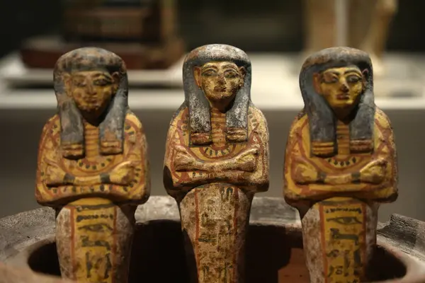 TURIN, İTALYA - 14 Mayıs 2025 - Mısır Müzesi dünyanın en önemli ikinci Mısır Koleksiyonu olarak kabul edilir..