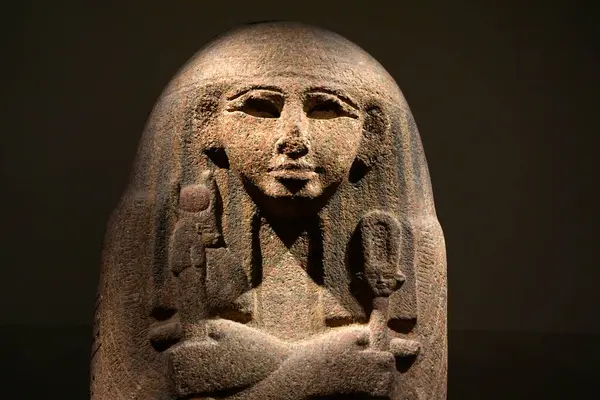 TURIN, İTALYA - 14 Mayıs 2025 - Mısır Müzesi dünyanın en önemli ikinci Mısır Koleksiyonu olarak kabul edilir..