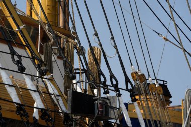 GENOA, İtalya - 11 Haziran 2025 - Denizde geçen yaklaşık iki yılın ardından, İtalyan Donanması 'nın eğitim gemisi Amerigo Vespucci 10 Haziran 2025' te Cenova 'ya döndü ve 5 kıtadaki 30' dan fazla ülkeye dokundu..