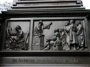 Solucan Gemany 'deki Martin Luther anıtı.