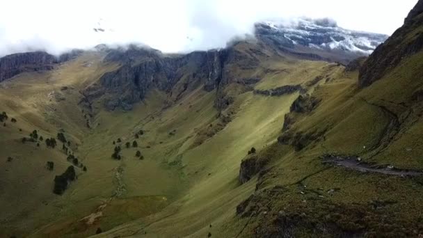 Vídeo Aéreo Dolly Vulcão Iztaccihuatl Dia Com Muitas Nuvens Tempestade — Vídeo de Stock