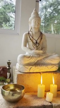 60fps 'teki 4k video mihrabında bir Buda' nın görüntüsü var..