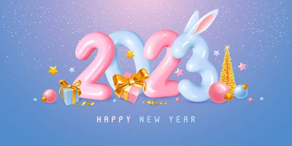 メリークリスマスとハッピーニューイヤー2023 漫画のスタイルで現実的なプラスチック光沢のある3D番号は 青い背景にウサギの耳 贈り物 ボール お祝いのティンセルで飾る ベクターイラスト — ストックベクタ
