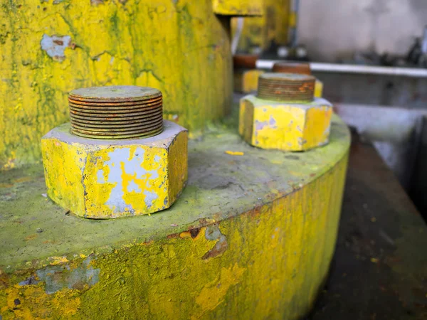 Parafusos Porcas Flange Amarelo Junta Flange Metal Macaco Hidráulico Usina — Fotografia de Stock