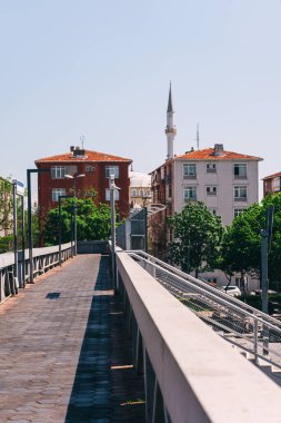 İstanbul 'da eski evler. Türkiye 'de uzun binalar inşa edildi.