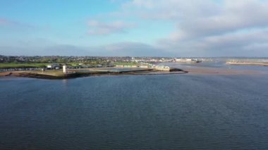 Günbatımında Brightlingsea deniz feneri kulesi, büyüleyici hafif deniz kıyısında özel bir gün, Essex, İngiltere, İngiltere