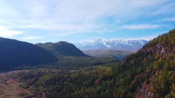 Gyönyörű Panoráma Felvétel Havas Altai Hegyek Csúcsok Felhős Háttér Észak — Stock videók