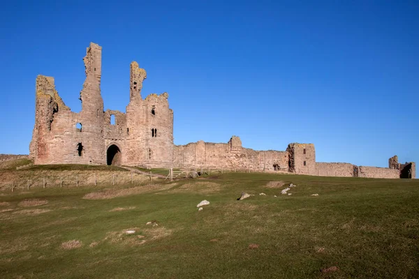 14Th Century Fortiress Dunstanburgh Castle Coast Northumberland Northeast England — Stock Photo, Image