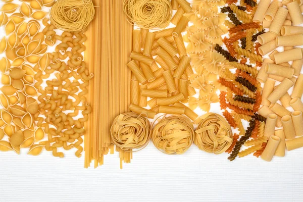Types Pasta Linguine Rigatoni Spirali Farfalle Tagliatelle Tricolore Fusilli Vermicelli — Stock Photo, Image