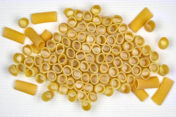 Сушеная Итальянская Паста Rigatoni Pasta — стоковое фото