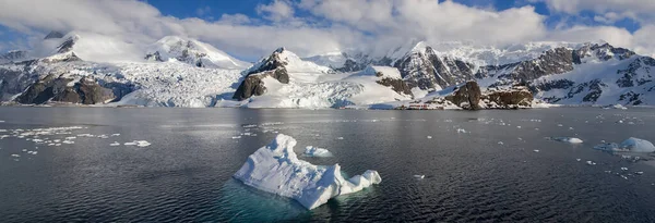 Πανοραμική Θέα Του Κόλπου Του Παραδείσου Στην Ανταρκτική Χερσόνησο Στην — Φωτογραφία Αρχείου