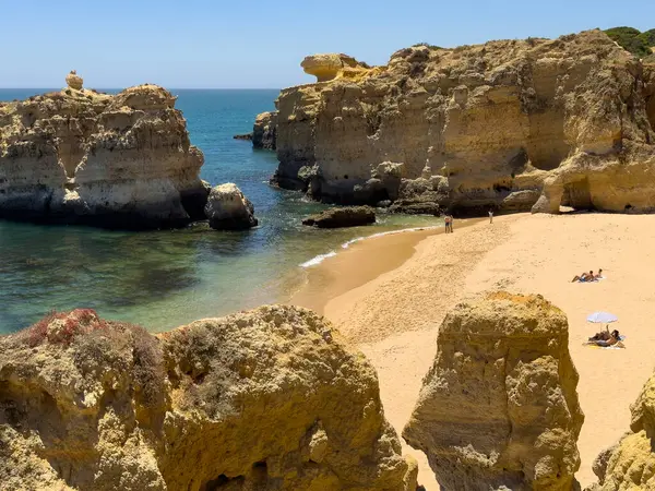 Güney Portekiz, Algave 'de Albufeira yakınlarındaki St. Raphiell Plajı' nda..