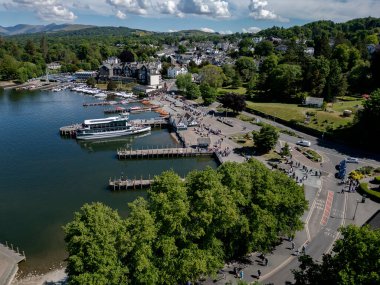 İngiltere 'nin kuzeybatısındaki Cumbria Gölü bölgesindeki Bowness-on-Windermere' de..