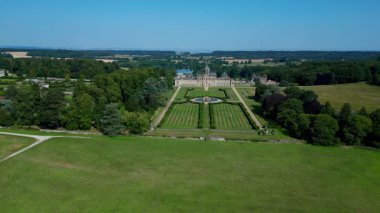 İngiltere 'nin kuzeydoğusundaki York yakınlarındaki Howard Kalesi' nin havadan görüntüsü.
