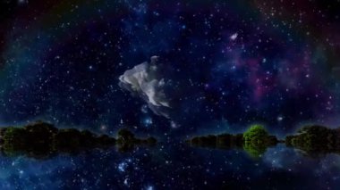 Su adaları ufkunda bulutlar. Yıldızlı gece