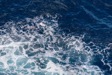 Deniz dalgalarının güzel fotoğrafı