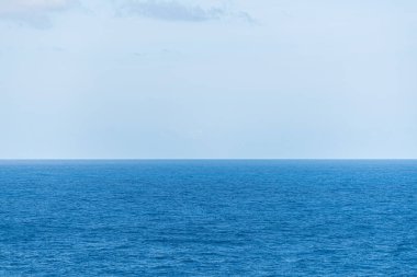 Deniz ve gökyüzünün güzel fotoğrafı