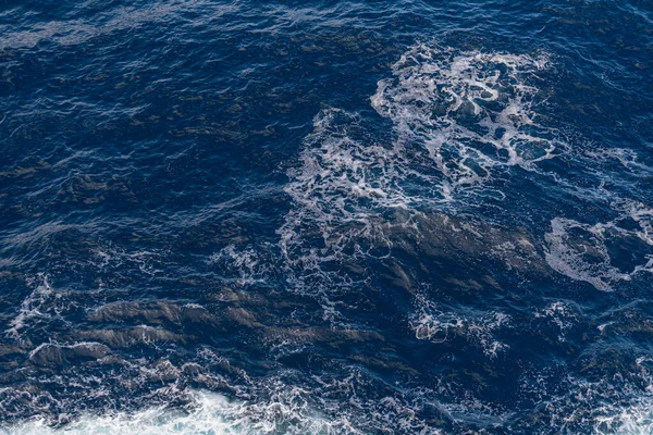 Deniz dalgalarının güzel fotoğrafı