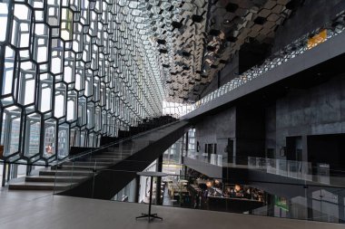 Reykjavk İzlanda - 13 Haziran 2023 - Harpa Reykjavik Konser Salonu ve Konferans Merkezi