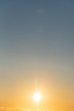 Deniz ve gökyüzünün güzel fotoğrafı