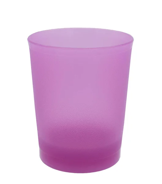 白い背景上に分離されて紫色のカップ — ストック写真