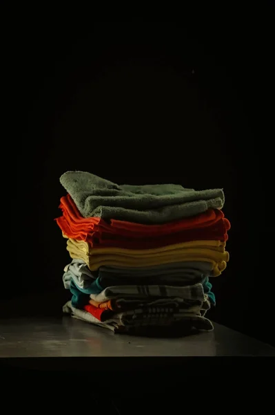 Kurumuş ve katlanmış tuvalet malzemeleri..