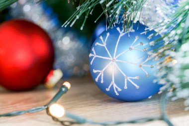 Renkli toplar, Noel ağacı süslemesi