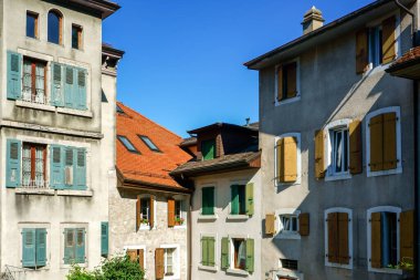 İsviçre 'nin Montreux kentindeki eski şehrin ortaçağ mimarisi