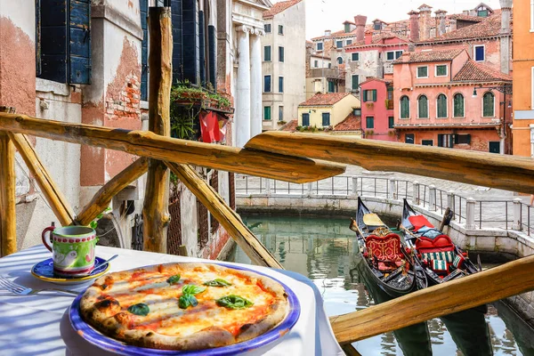 Pizza place in Venice, Italy