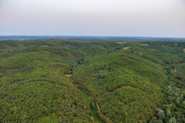 sıcak hava balonu güneş doğarken haliyle dordogne peyzaj