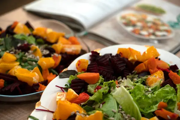 Gegrilde Salade Van Biet Pompoen Sinaasappel Roomkaas Hoge Kwaliteit Foto — Stockfoto