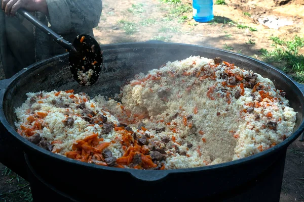 Cocinar Pilaf Uzbeko Fuego Foto Alta Calidad — Foto de Stock