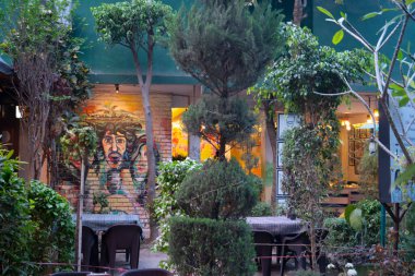 Hindistan, Rishikesh, Mart 2024. Beatles Cafe 'de. Yüksek kalite fotoğraf