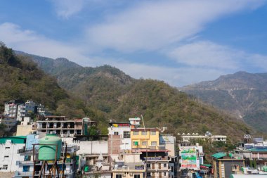 Rishikesh 'teki Himalaya Dağları. Yüksek kalite fotoğraf