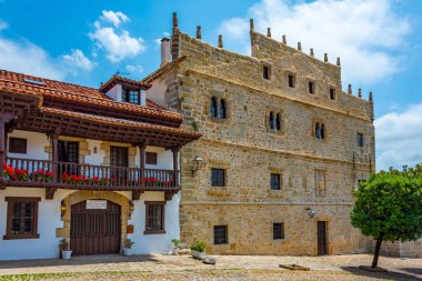 Palacio de Los Velarde İspanya 'da Santillana del Mar' da.