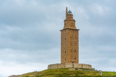 İspanyol kasabası A Coruna 'daki Herkül Deniz Feneri Kulesi.
