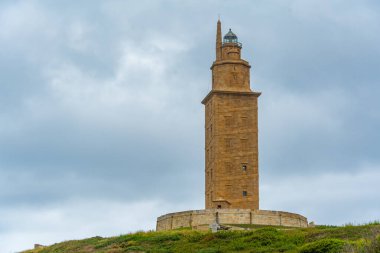 İspanyol kasabası A Coruna 'daki Herkül Deniz Feneri Kulesi.