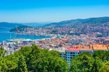 İspanya 'nın Vigo kentindeki liman manzarası.