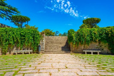 İspanyol kasabası Vigo 'daki Castelo do Castro' ya park et..