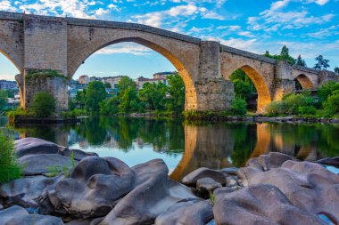 Ponte Romana, İspanyol kasabasında..