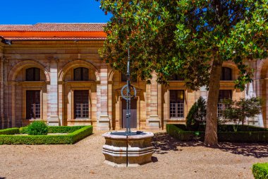 İspanya 'daki Aziz Mary Katedrali' ndeki manastır..