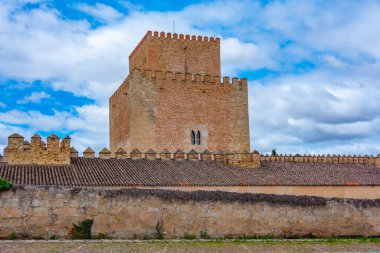 İspanya 'daki Ciudad Rodrigo' da ortaçağ tahkimatı.