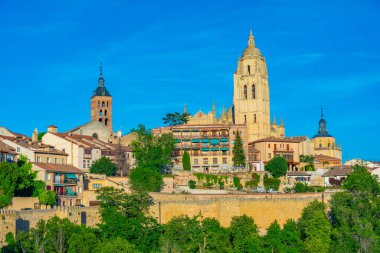 İspanya, Segovia 'daki Gotik katedralin Panorama manzarası.